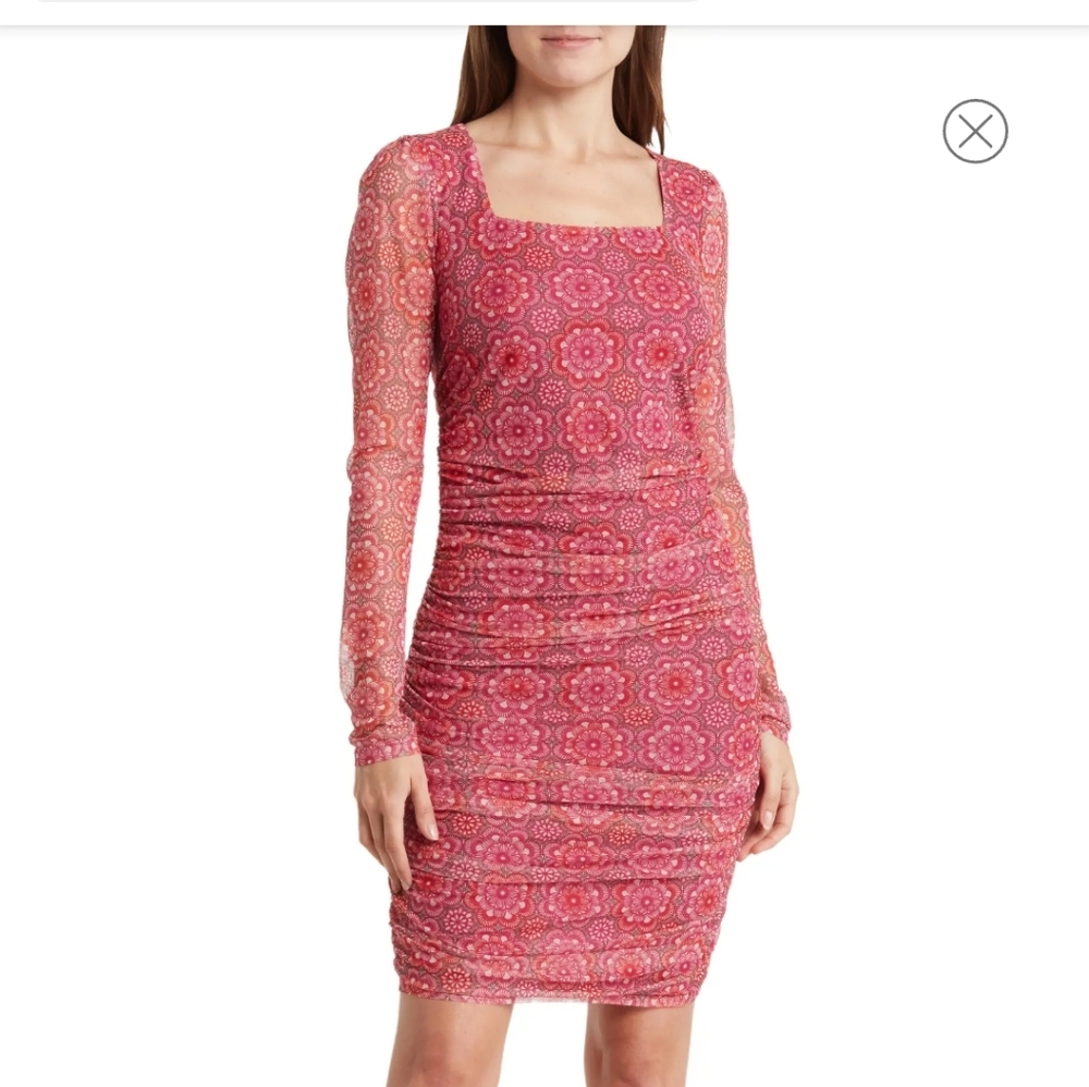 BCBG INDUAN FLORAL MESH PRINT  DRESS. LG SIZE.
